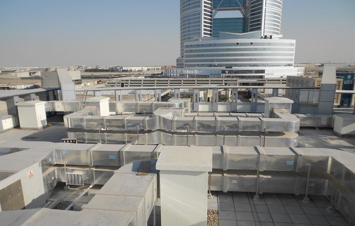 بناية بنك الخليج الأول — الإمارات — دبي / جبل علي